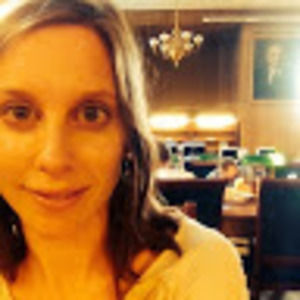 Meet your Posher, Elizabeth